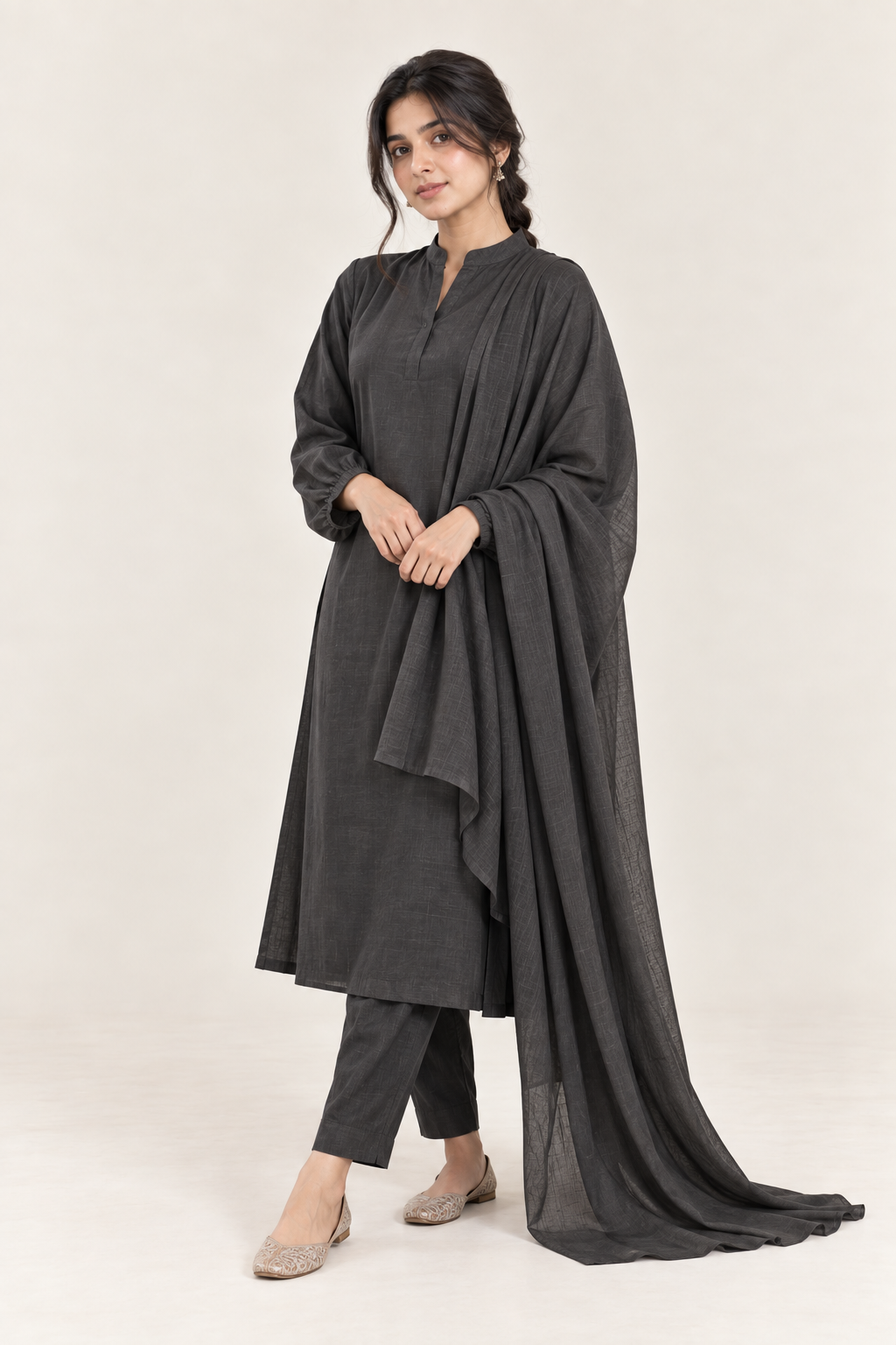 Gulelalah Sanae — Charcoal Silk